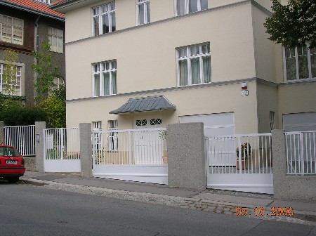 Schmiedeeiserner Zaun